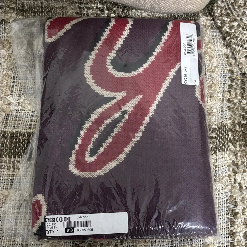 Coach Script‎ Print Knit Muffler Gray & Red Scarf NWT Unisex